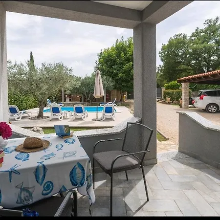 Lesa With Private Bathroom For 2 People 로비니스코 셀로